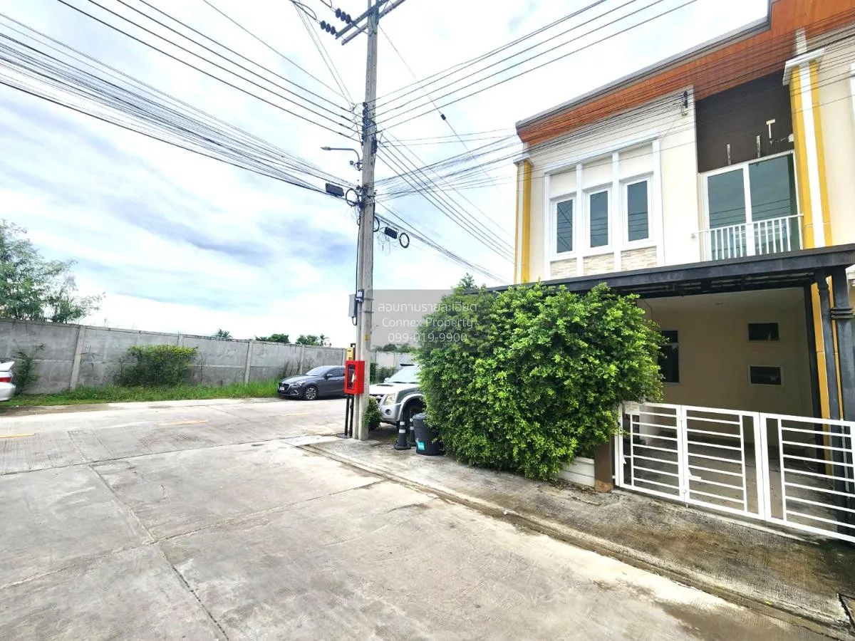 ขายทาวน์เฮ้าส์/ทาวน์โฮม  โกลเด้น ทาวน์ เพชรเกษม หนองค้างพลู เขต ห 3