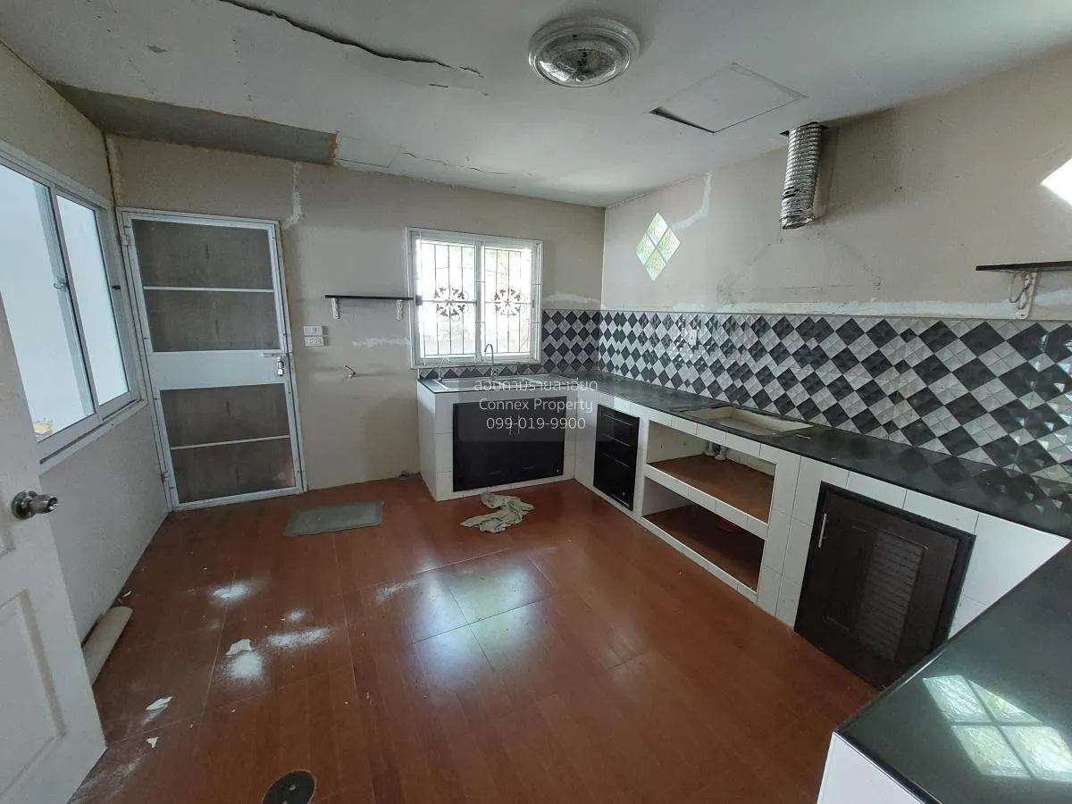 For Sale Townhouse/Townhome  , Baanmeesuk 5 , Nong Mai Daeng , Mu