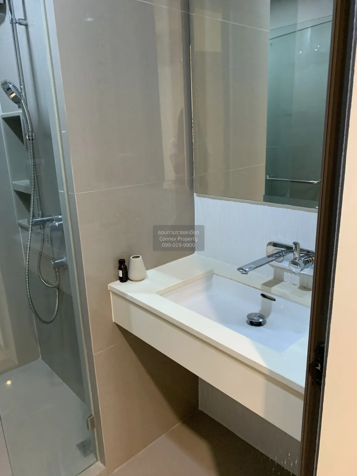 เช่าคอนโด  ริทึ่ม สุขุมวิท 42 BTS-เอกมัย พระโขนง เขต คลองเตย กรุง