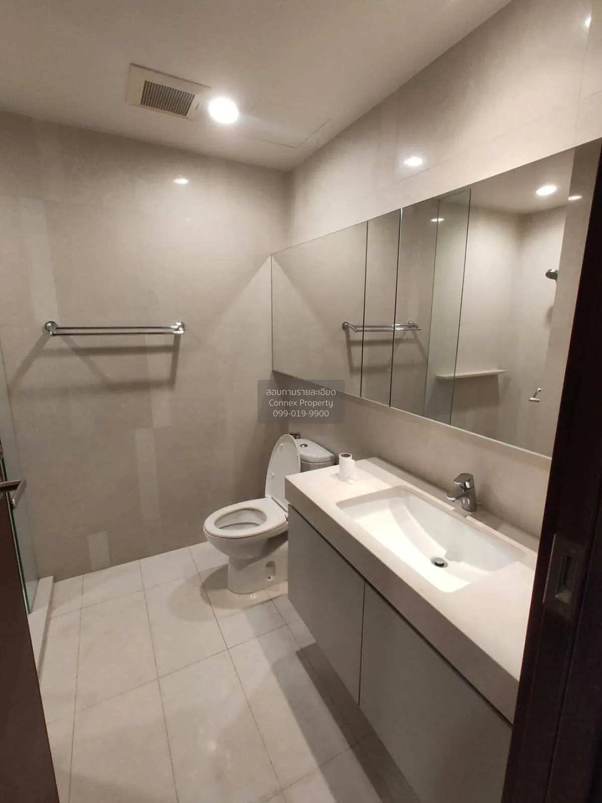 เช่าคอนโด  ควอทโทร บาย แสนสิริ BTS-ทองหล่อ คลองตันเหนือ เขต วัฒนา