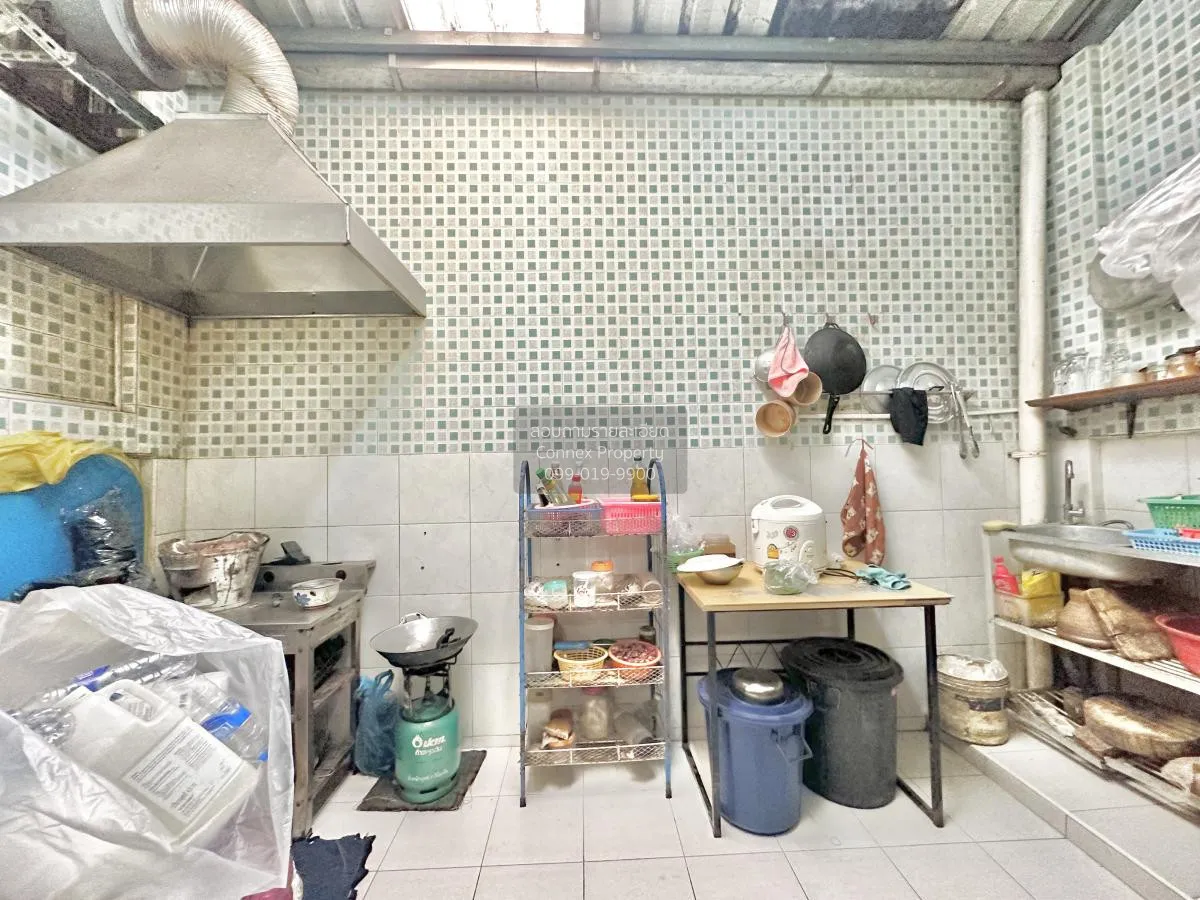 For Sale Townhouse/Townhome  , Somjai Village , Dok Mai , Prawet 