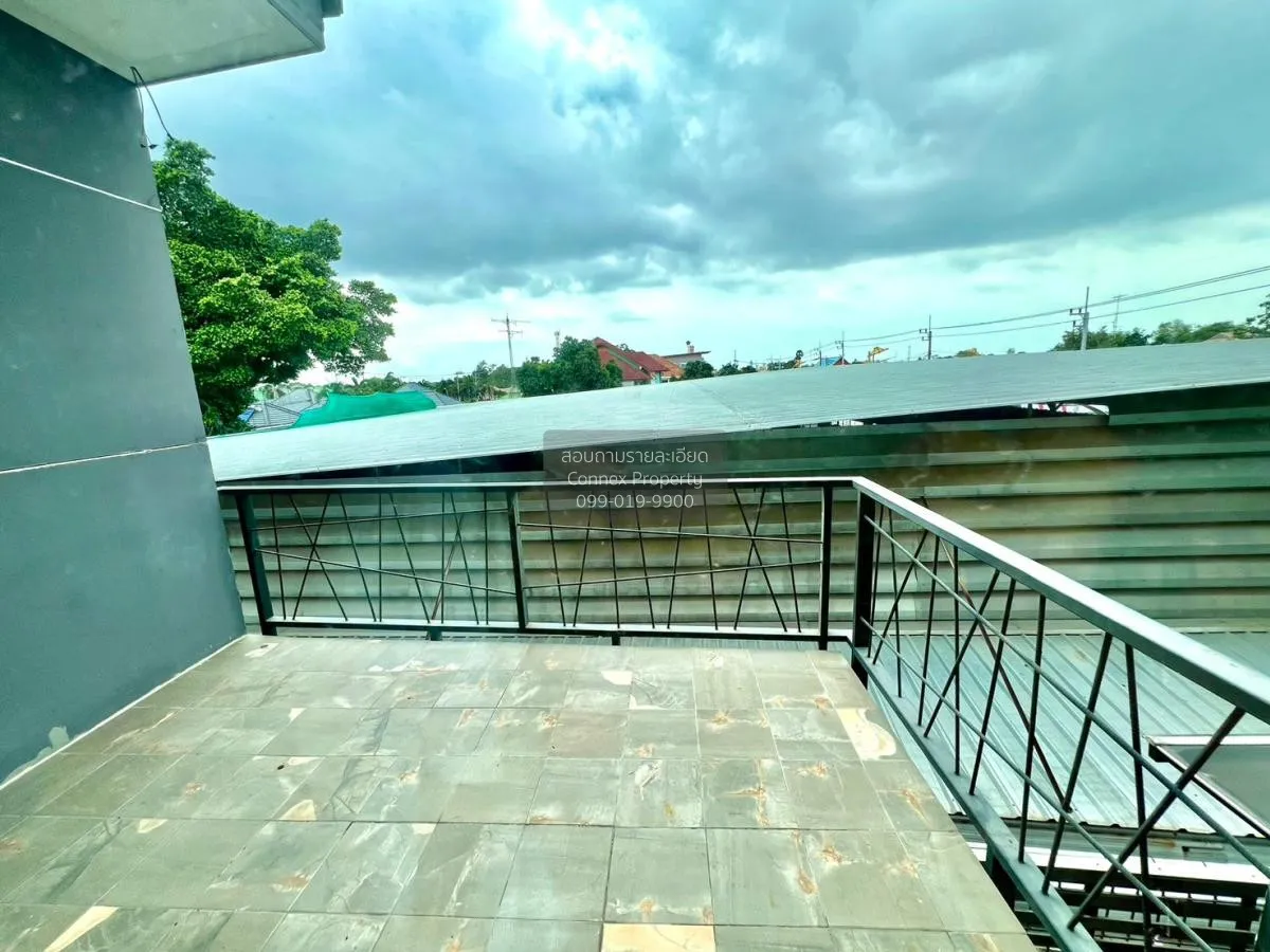 For Sale Commercial Building , SP lakeside , Mueang Phata , Bang 