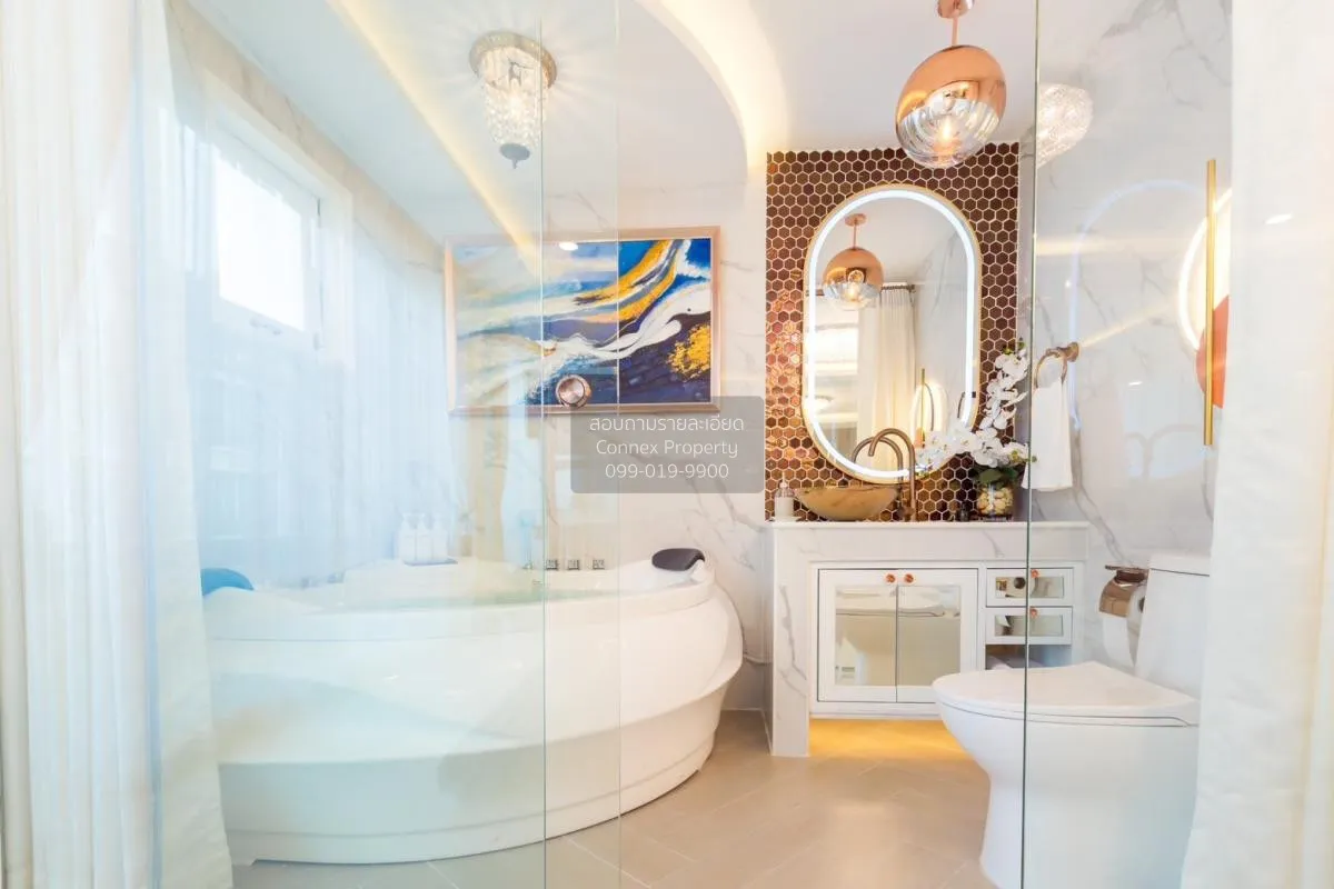 เช่าทาวน์เฮ้าส์/ทาวน์โฮม  คริสตัล วิลล์ MRT-ลาดพร้าว 71 (สายสีเหล