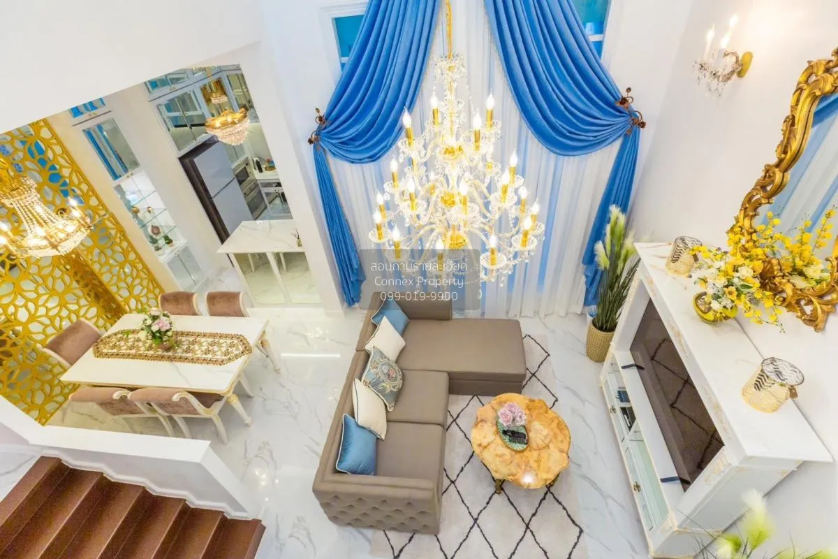 เช่าทาวน์เฮ้าส์/ทาวน์โฮม  คริสตัล วิลล์ MRT-ลาดพร้าว 71 (สายสีเหล 3