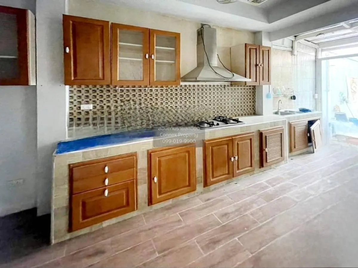 For Sale Townhouse/Townhome  , SIXNATURE WATCHARAPOL , Tha Raeng 