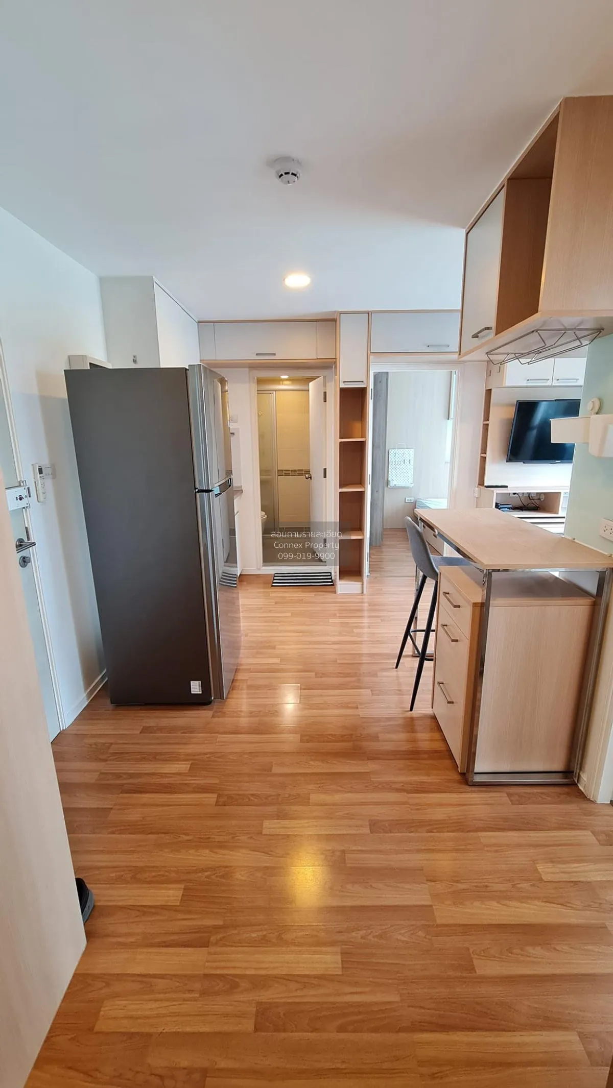 เช่าคอนโด  ลุมพินี เพลส บางนา กม.3 บางนา เขต บางนา กรุงเทพ CX-995