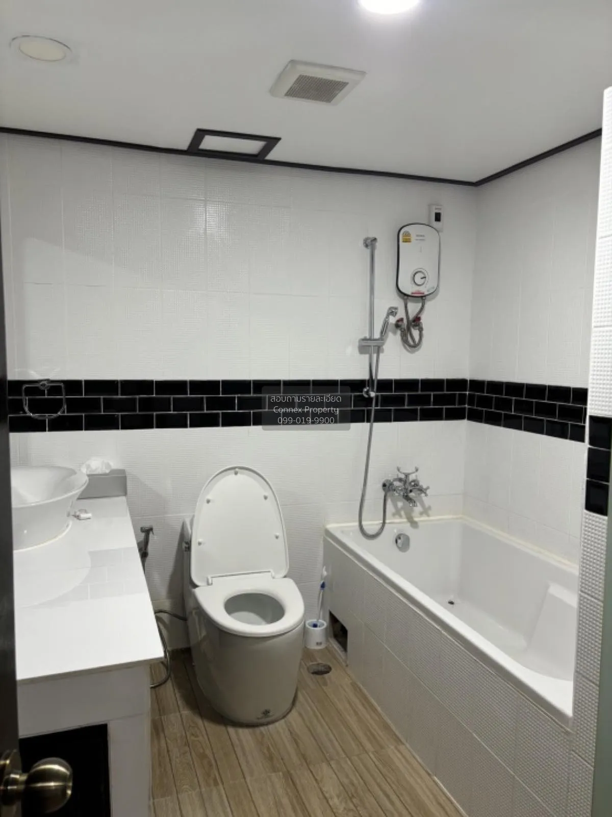 ขายคอนโด  เจริญนคร ริเวอร์เพลส สำเหร่ เขต ธนบุรี กรุงเทพ CX-99725