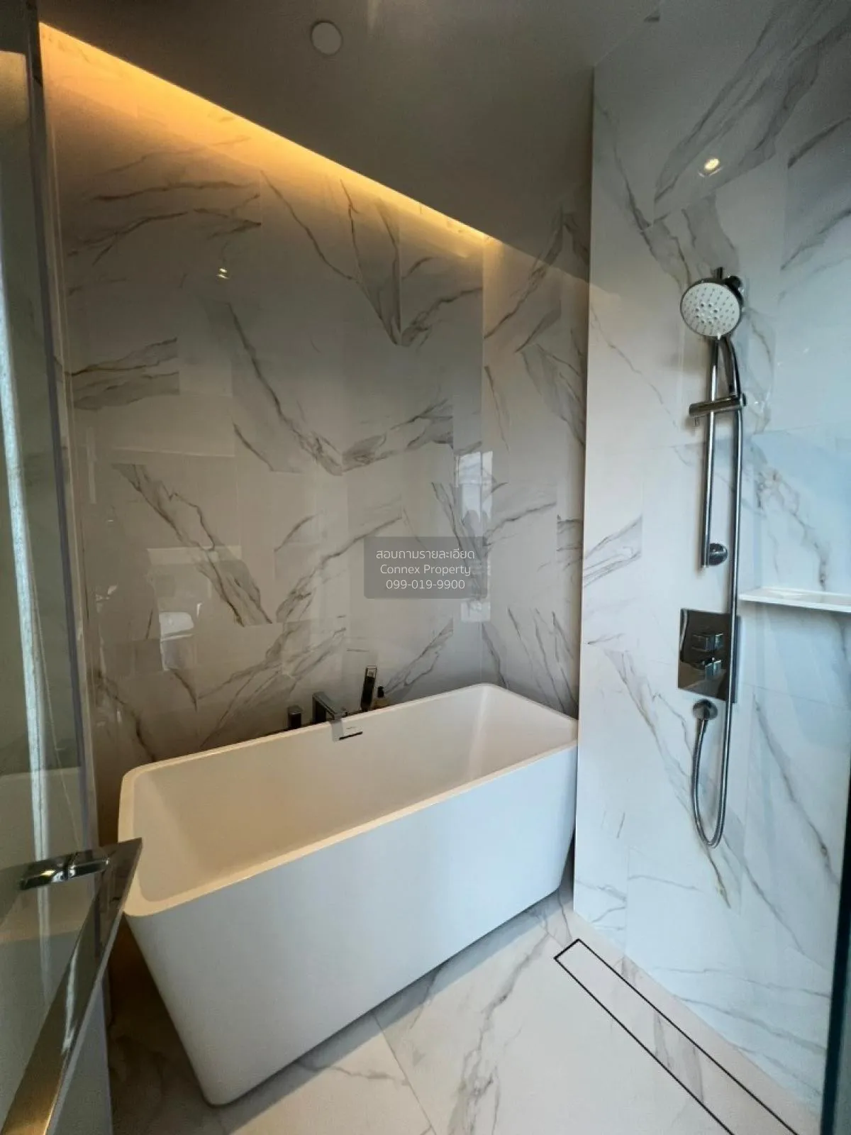 เช่าคอนโด  เดอะ รีเซิร์ฟ สาทร BTS-ช่องนนทรี ทุ่งมหาเมฆ เขต สาทร ก