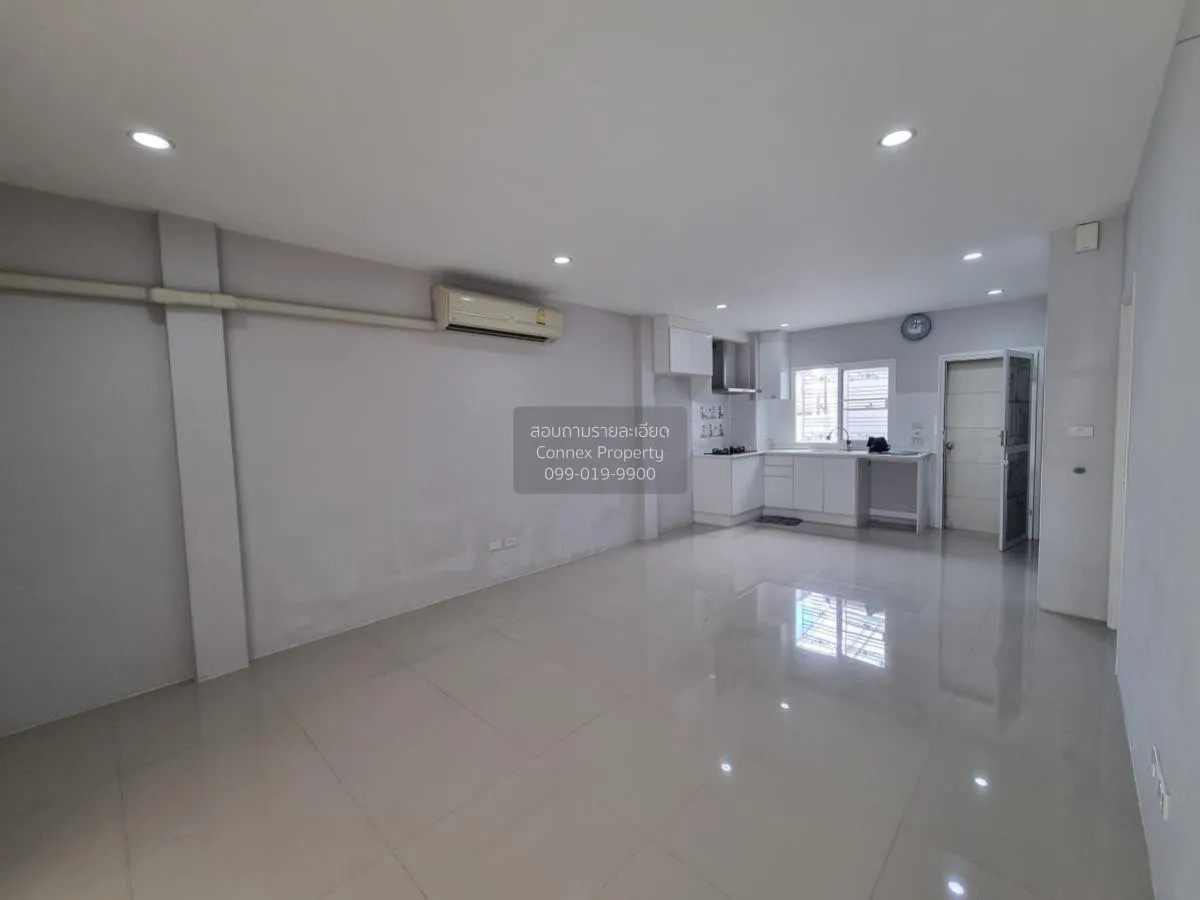 ขายทาวน์เฮ้าส์/ทาวน์โฮม  ดิ เอ็กซ์คลูซีฟ วงแหวน รามอินทรา  MRT-คู 3