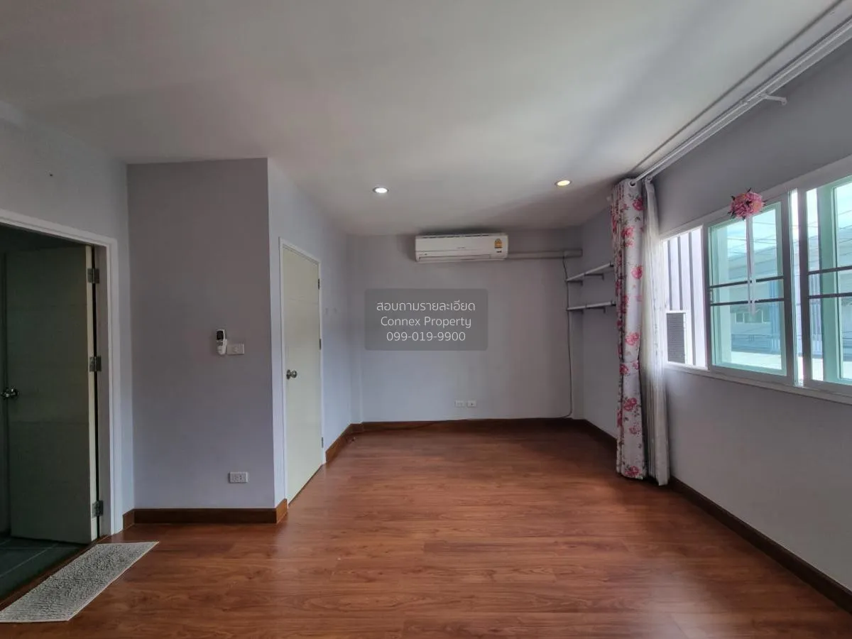 ขายทาวน์เฮ้าส์/ทาวน์โฮม  ดิ เอ็กซ์คลูซีฟ วงแหวน รามอินทรา  MRT-คู