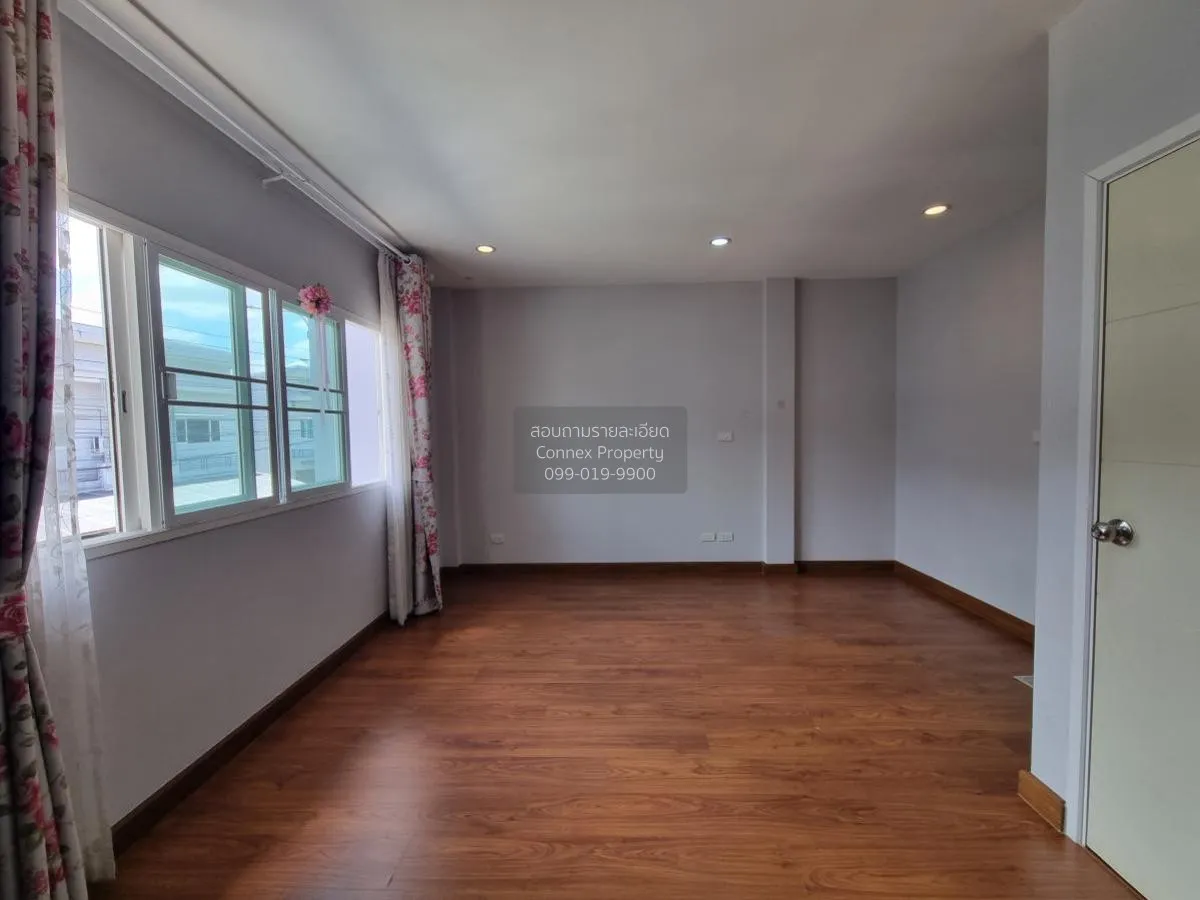 ขายทาวน์เฮ้าส์/ทาวน์โฮม  ดิ เอ็กซ์คลูซีฟ วงแหวน รามอินทรา  MRT-คู