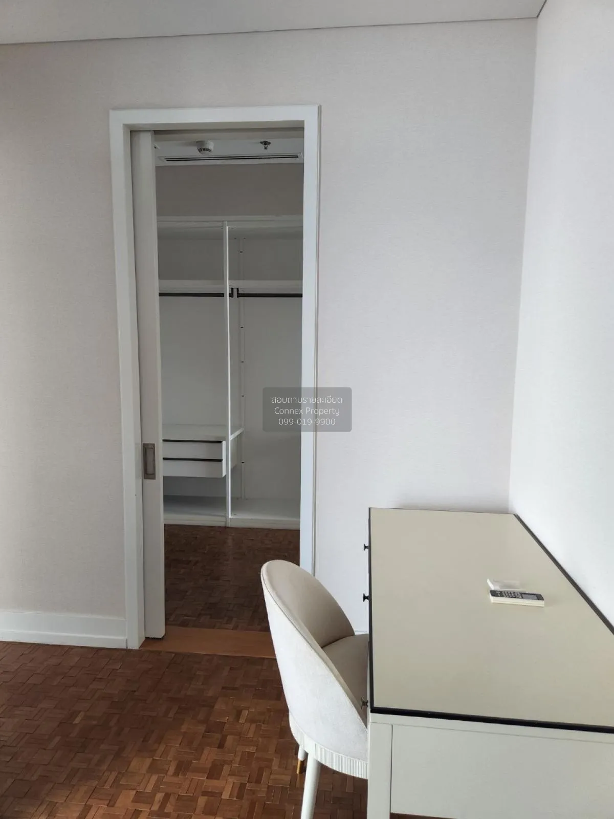 ขายคอนโด  เดอะ ริซท์ คาร์ลตัน เรสซิเดนเซส ชั้นสูง ห้องมุม BTS-ช่อ 2