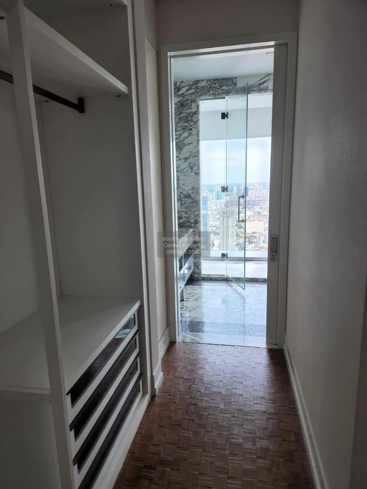 ขายคอนโด  เดอะ ริซท์ คาร์ลตัน เรสซิเดนเซส ชั้นสูง ห้องมุม BTS-ช่อ 4