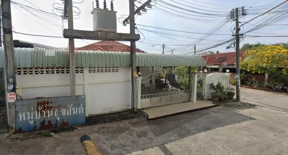 For Sale Townhouse/Townhome  , Baan Suksan Wichit , Wichit , Muea