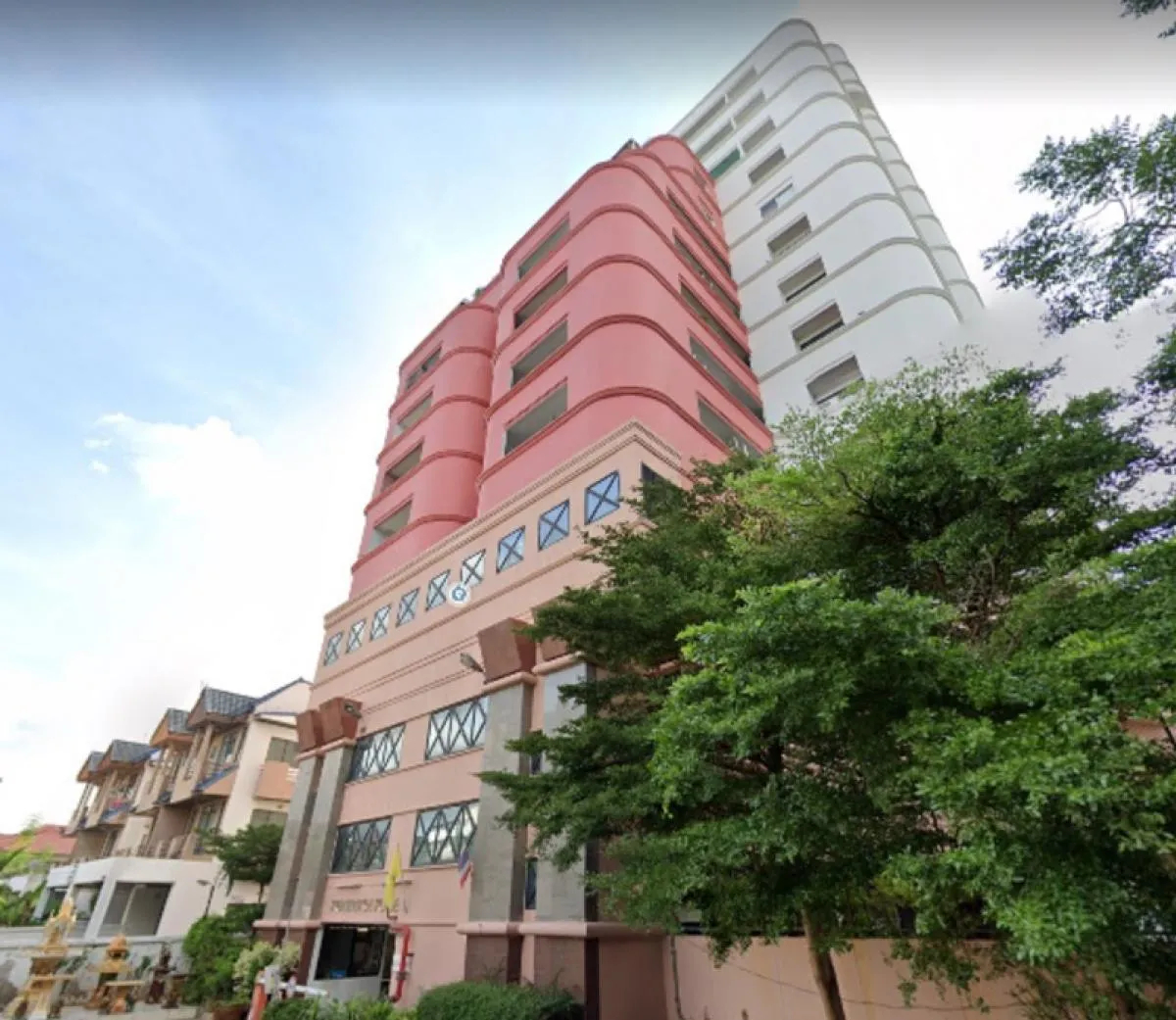 For Sale Condo , Kensington Place , newly renovated , MRT-Chaeng 