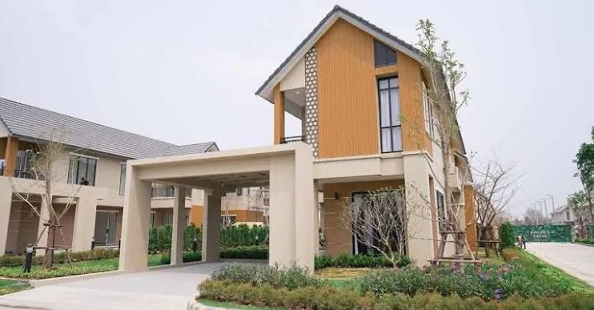 ขายบ้าน  โกลเด้นพรีเว่ พนัสนิคม - อมตะนคร หน้าพระธาตุ พนัสนิคม ชล 2