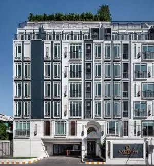 Maestro 01 Sathorn - Yenakat