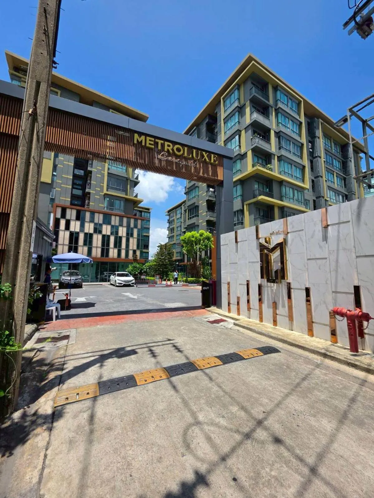 ขายคอนโด  เมโทร ลักซ์ โรสโกลด์ พหล - สุทธิสาร BTS-สะพานควาย สามเส
