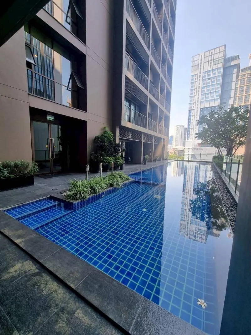 ขายคอนโด  โนเบิล รีไฟน์ ห้องมุม หน้ากว้าง BTS-พร้อมพงษ์ คลองตัน เ