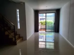 S GATE Bangkok-Phathumthani - เอสเกต กรุงเทพฯ-ปทุมธานี