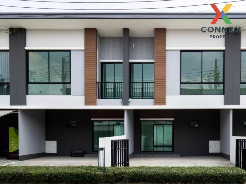 ขายทาวน์เฮ้าส์/ทาวน์โฮม  ยูนิโอ ทาวน์ เพชรเกษม 110 หน้ากว้าง หนอง