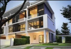 THE TERRACE RAMINTRA