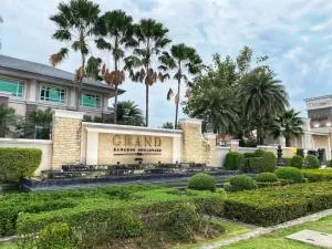 Grand Bangkok Boulevard Sathorn - แกรนด์ บางกอก บูเลอวาร์ด สาทร