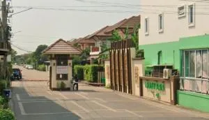 Ladda Ville 1 - 2 - ลัดดาวิลล์ 1 - 2