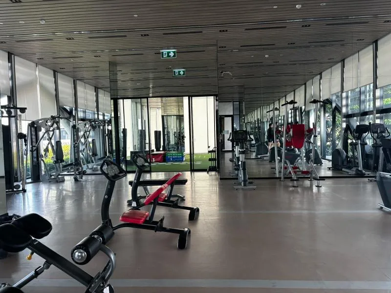 FOR RENT condo , Ideo Mobi Sukhumvit Eastpoint , high floor , BTS