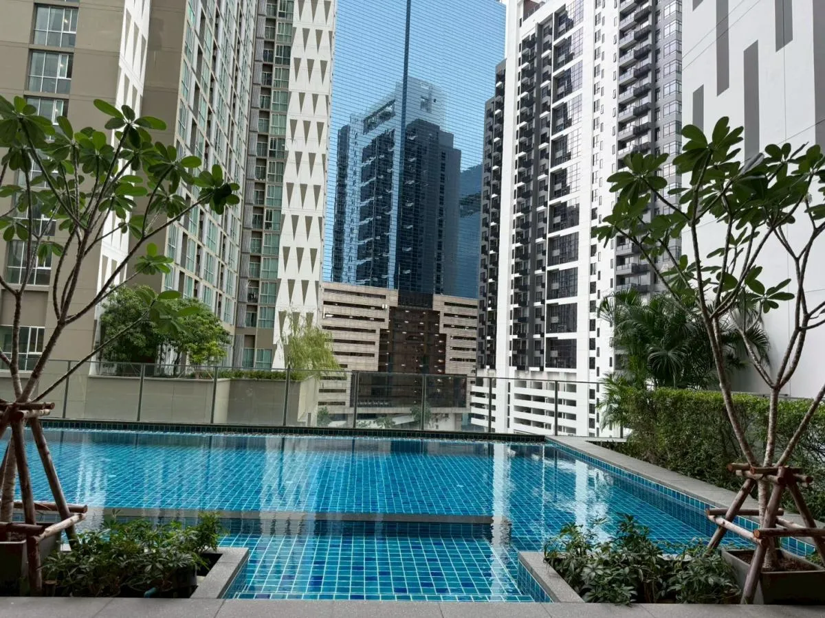 ขายคอนโด  โนเบิล รีวอลฟ์ รัชดา 1 MRT-ศูนย์วัฒนธรรมแห่งประเทศไทย ห
