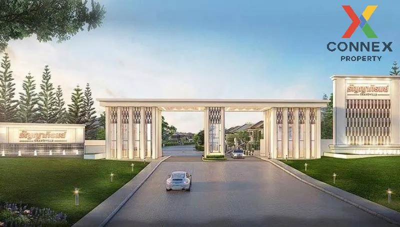 For Sale House , Thanyaphirom Grand Ville Khlong 7 , corner unit 