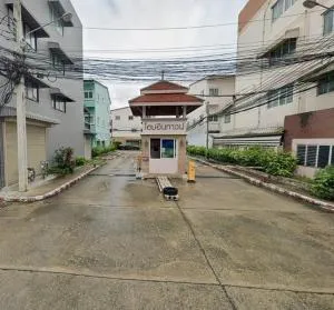 Home In Town Paholyothin 73 - โฮม อินทาวน์ พหลโยธิน 73