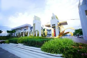 Roiphrueksa Kamphaengsaen - ร้อยพฤกษา กำแพงแสน