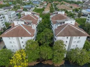 Baan Suan Thon Srinakairn