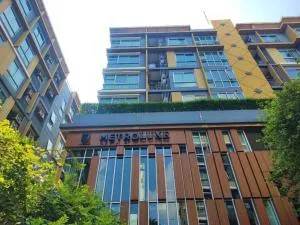 Metro Luxe Rama 4 - เมโทร ลักซ์ พระราม 4