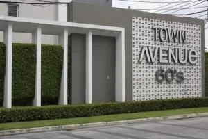 TOWN AVENUE 60 Vibhavadi 60