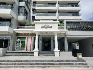 The Senate Residences - เดอะ เซเนท เรสซเดนซ์