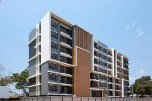 Cape Town Condo Sriracha