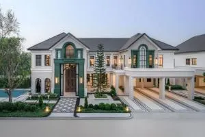 The Palazzo Pinklao - Borom