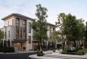 Baan Klang Muang Classe Ratchayothin - บ้านกลางเมือง คลาสเซ่ รัชโยธิน