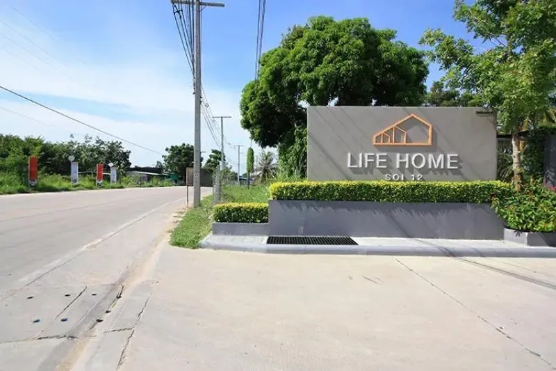 For Sale House , Life Home Soi 12 , Na Pa , Mueang Chon Buri , Ch