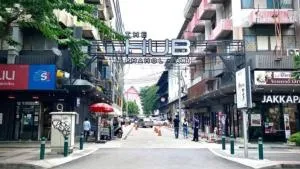 The Hub Phahol - Ari