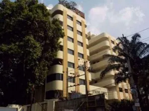 Raymond Tower - เรย์มอนด์ ทาวเวอร์