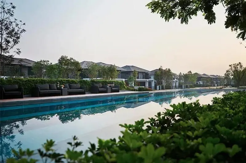 For Sale House , Setthasiri Charan - Pinklao , corner unit , MRT-